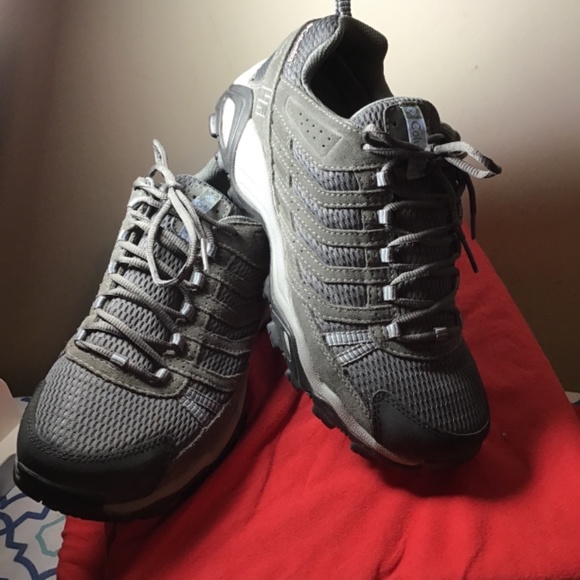 🥲Columbia, waterproof, new condition, size 9, see photos, no box🔥 - Picture 3 of 6